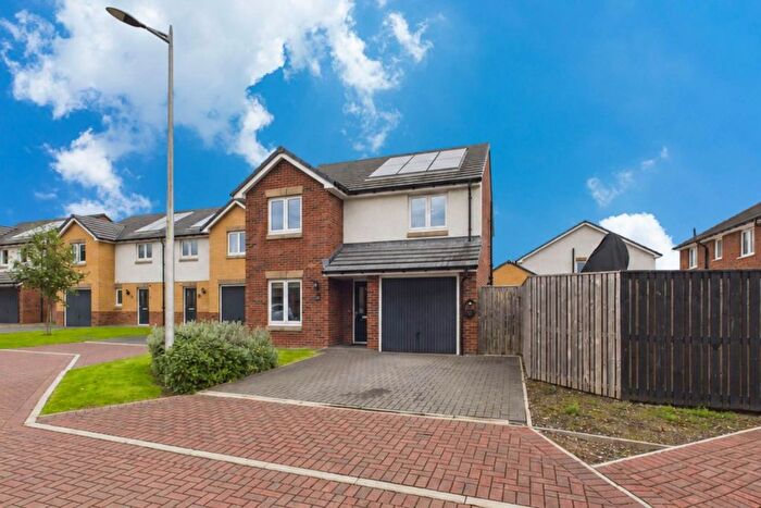 4 Bedroom Detached House For Sale In Craigtower Road, Motherwell, ML1