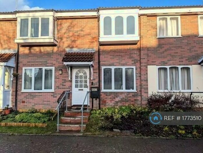 2 Bedroom Terraced House To Rent In The Lindens, Towcester, NN12