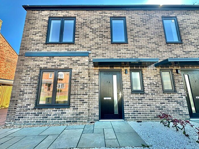 3 Bedroom Semi Detached House To Rent In Cross Street, Farcet, PE7