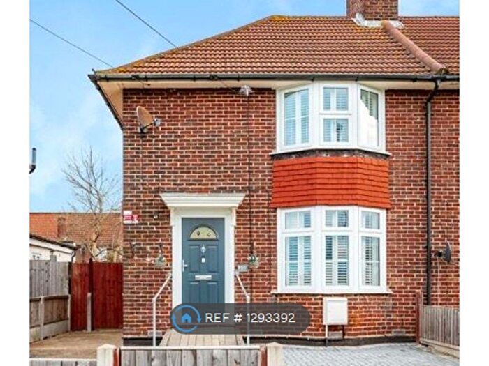 3 Bedroom Semi-Detached House To Rent In Terrace Walk, Dagenham, RM9