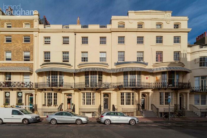 1 Bedroom Flat To Rent In Regency Square, Brighton, BN1
