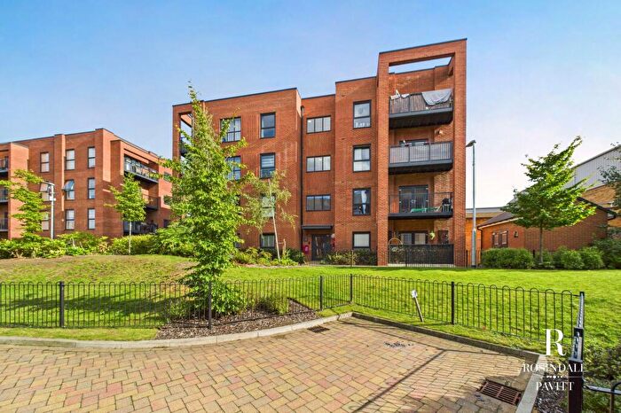 1 Bedroom Apartment For Sale In Rayon Close, Seam Court, SM6
