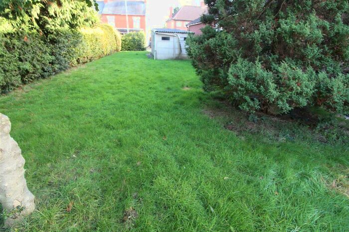 2 Bedroom Detached Bungalow For Sale In Gladstone Street, Fleckney, Leicester, LE8