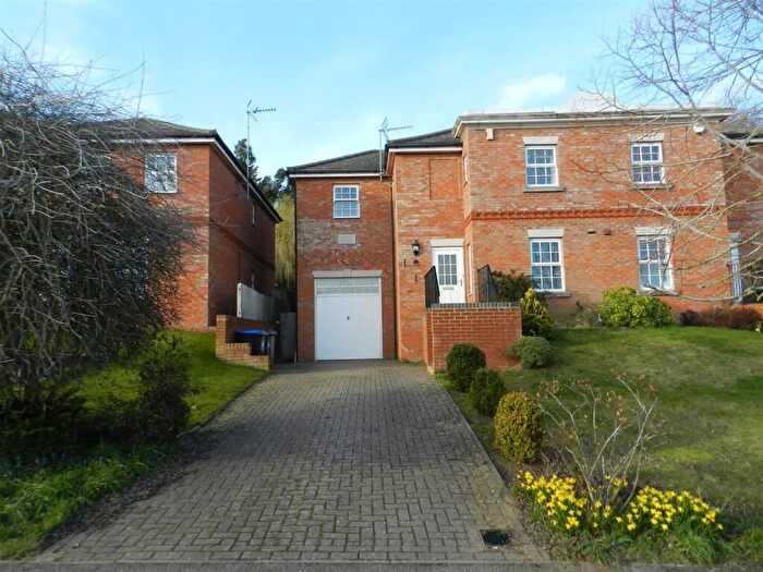 4 Bedroom House To Rent In Weedon, NN7