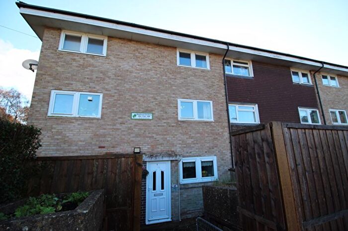 2 Bedroom Maisonette For Sale In Wadhurst Gardens, Woolston, SO19