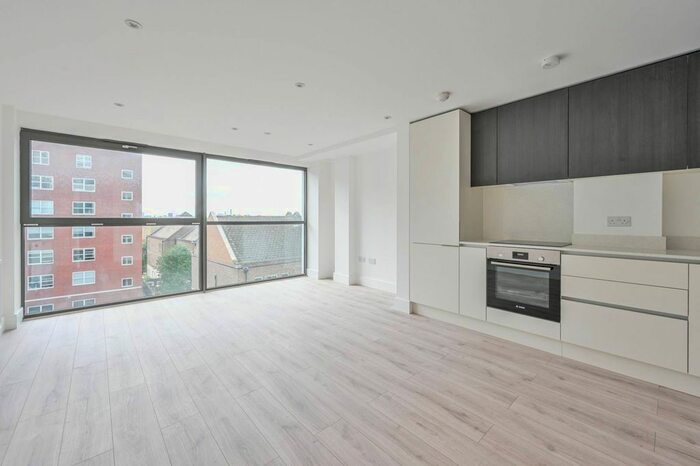1 Bedroom Flat To Rent In Clements Lane, Ilford, IG1