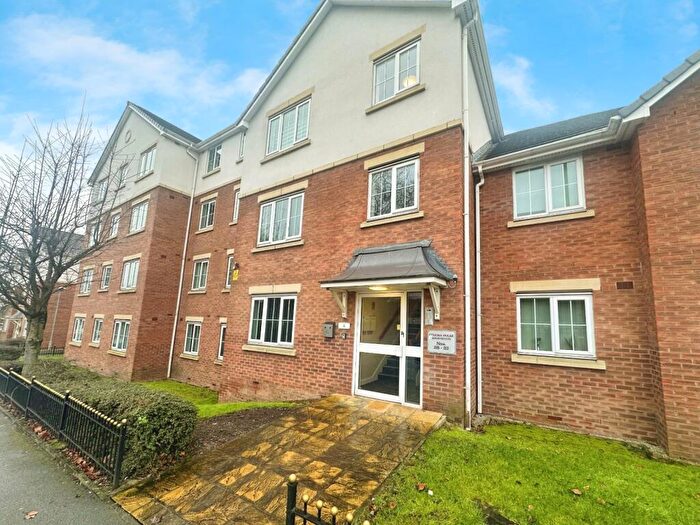 2 Bedroom Flat To Rent In Langworthy Road, Salford, M6