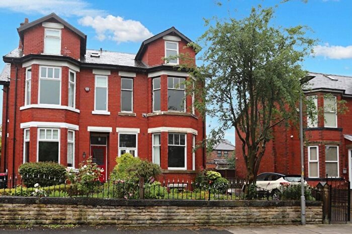 4 Bedroom Semi-Detached House For Sale In Langley Road, Prestwich, M25