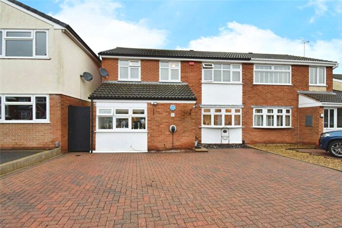 4 Bedroom Semi Detached House For Sale In Bideford Close, Wigston, Leicestershire, LE18