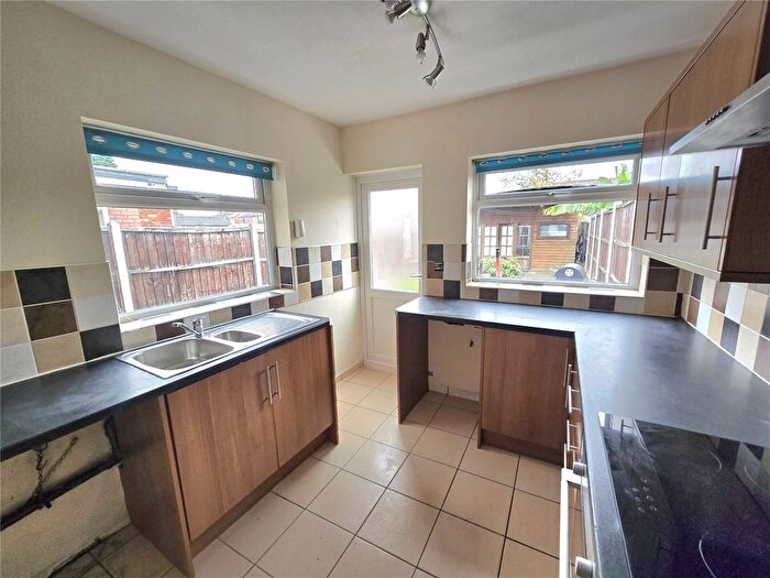 3 Bedroom End Of Terrace House For Sale In Cheveral Avenue, Radford, Coventry, CV6