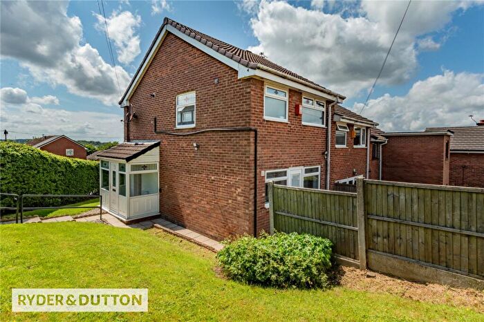 3 Bedroom End Of Terrace House For Sale In Arnside Close, Shaw, Oldham, Greater Manchester, OL2