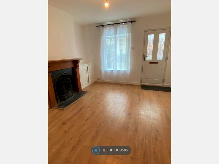 3 Bedroom Terraced House To Rent In Centre Street, Banbury OX16