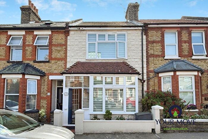 4 Bedroom Terraced House For Sale In Bloomsbury Road, Ramsgate, Kent, CT11