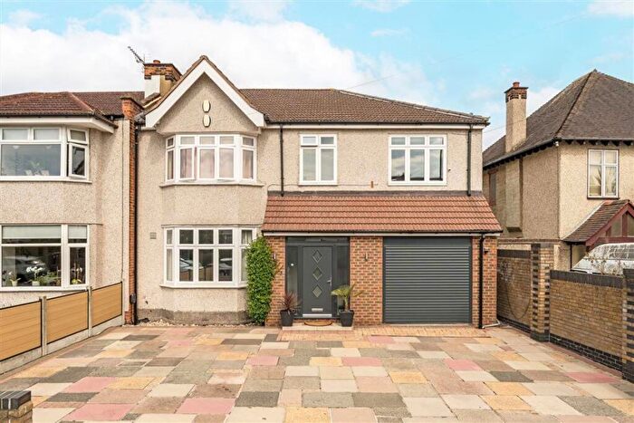 5 Bedroom Semi-Detached House For Sale In Guibal Road, Lee, SE12