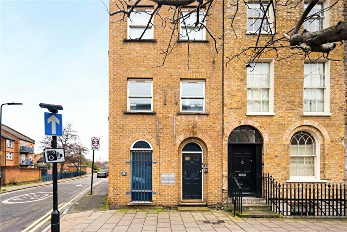 1 Bedroom Flat To Rent In Mare Street, Hackney, London, E8