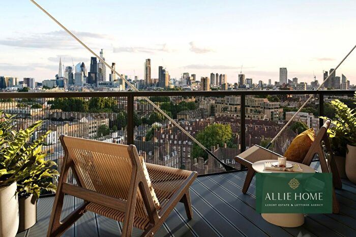 2 Bedroom Flat For Sale In Hackney Road, Regent's View, E2