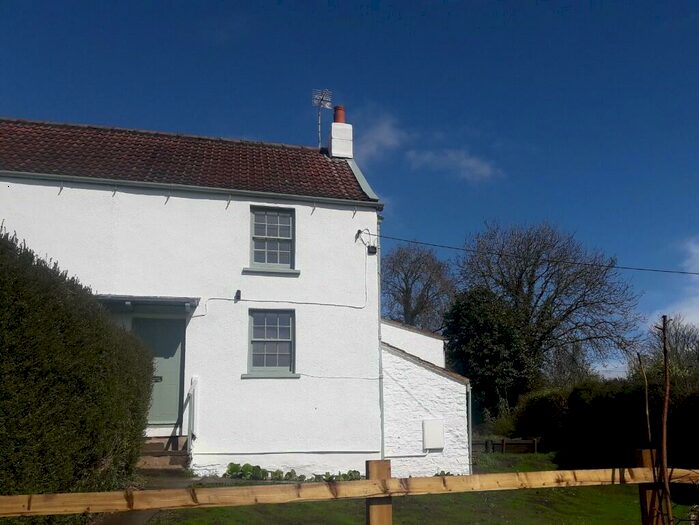 2 Bedroom Semi-Detached House To Rent In Sandy Lane, BS8