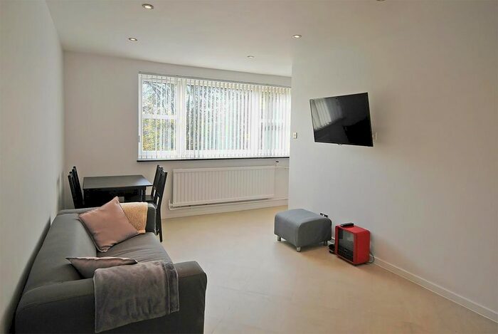 Studio To Rent In Rothesay Court, Oval, SE11