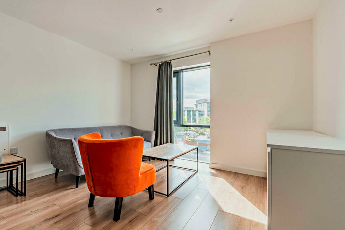 Apartment To Rent In Apartment, The Lansdowne, Hagley Road, Birmingham, B16