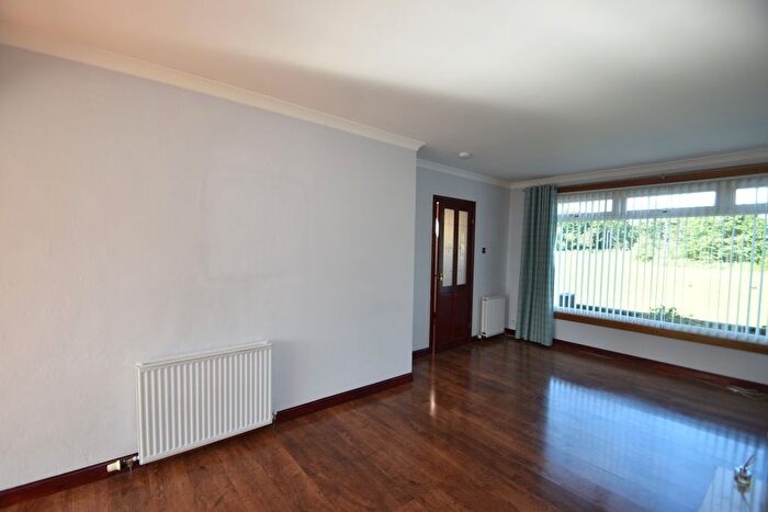2 Bedroom Semi-detached House For Sale In Briar Gardens, Whitburn, EH47