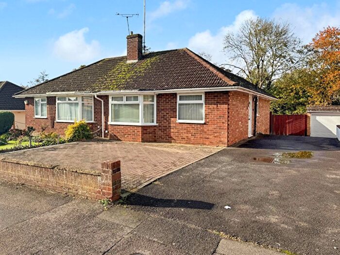 2 Bedroom Semi Detached Bungalow For Sale In Bybrook Road, Kennington, Ashford, TN24