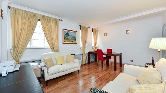 2 Bedroom Flat To Rent In Lowndes Square, London, SW1X