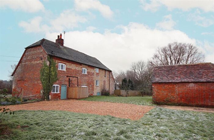 3 Bedroom Semi-Detached House To Rent In South Charford, Breamore, Fordingbridge, SP6