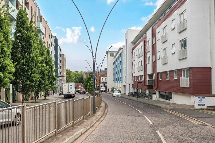 1 Bedroom Apartment For Sale In Station Approach, Epsom, KT19
