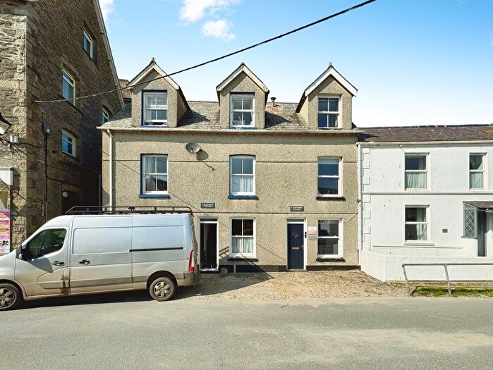 2 Bedroom Terraced House For Sale In Churchend, Looe, Cornwall, PL13