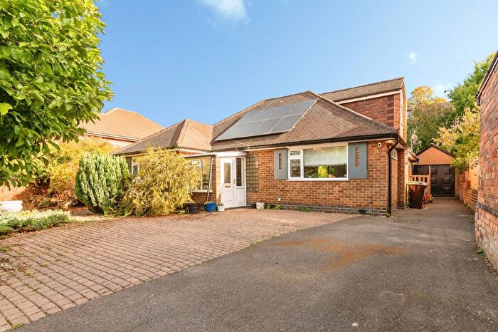 4 Bedroom Detached Bungalow For Sale In Ravensmore Road, Nottingham, NG5