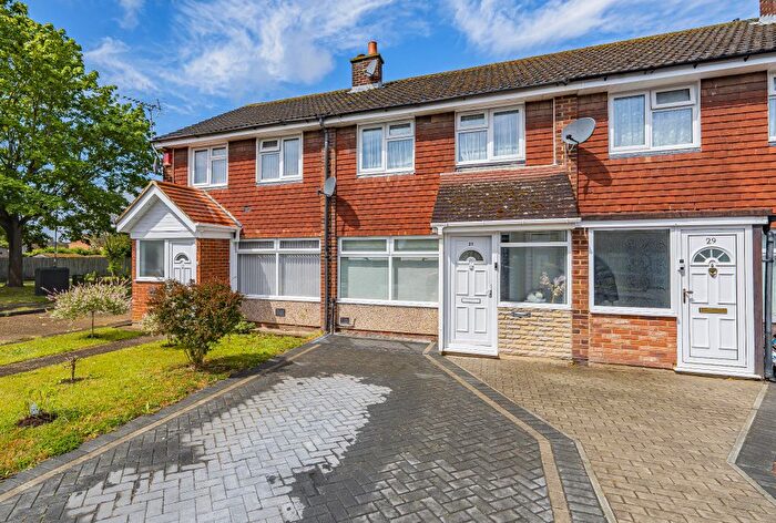3 Bedroom Property For Sale In Windrush Avenue, Langley., SL3