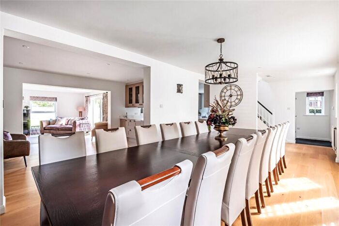 3 Bedroom Detached House For Sale In Woodroyd Avenue, Horley, RH6