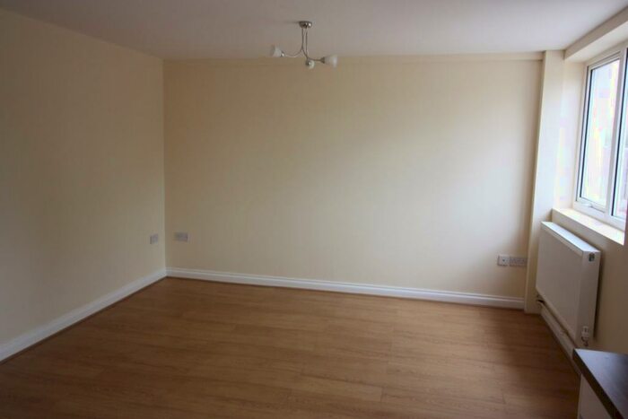 1 Bedroom Apartment To Rent In Manor Road, Sheffield, S26