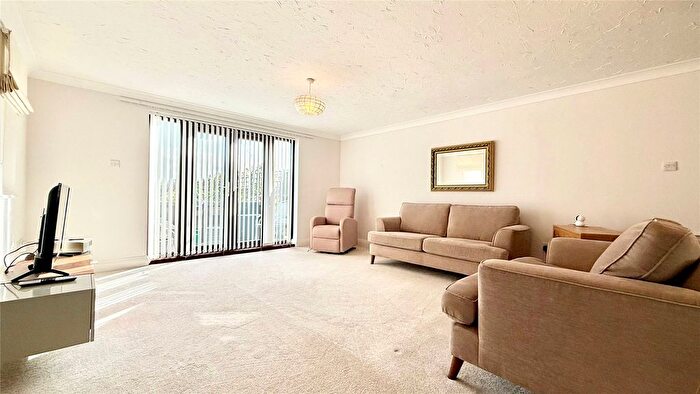 1 Bedroom Bungalow To Rent In Jigs Lane North, Warfield, Bracknell, Berkshire, RG42