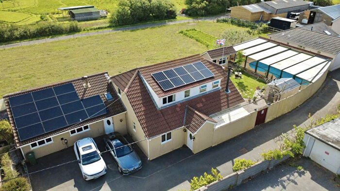 4 Bedroom Detached House For Sale In Crookes Lane, Kewstoke - Large Indoor Swimming Pool Complex, BS22