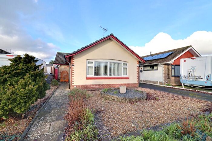 2 Bedroom Detached Bungalow For Sale In Charlesworth Drive, Waterlooville, PO7