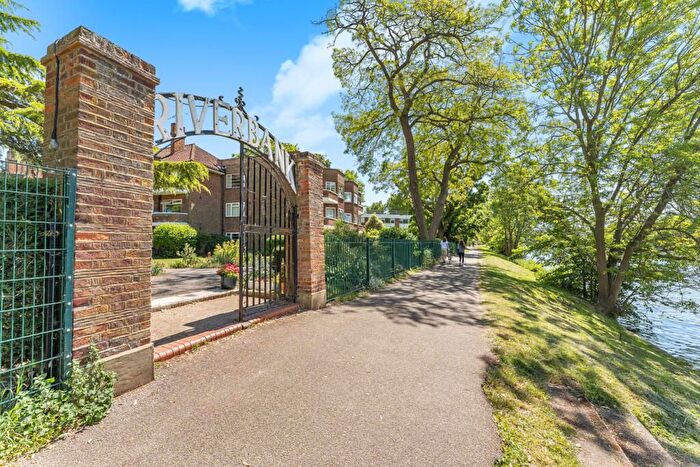 2 Bedroom Flat To Rent In Riverbank, Staines-Upon-Thames, TW18