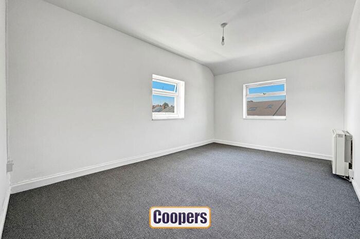 2 Bedroom Flat To Rent In Albany Road, Coventry, CV5