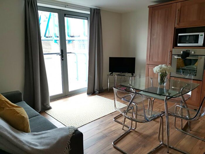 2 Bedroom Apartment To Rent In Quayside Newcastle Upon Tyne, NE1