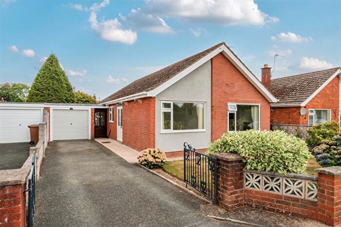 3 Bedroom Bungalow For Sale In Trehowell Avenue, Chirk Bank, Wrexham., LL14