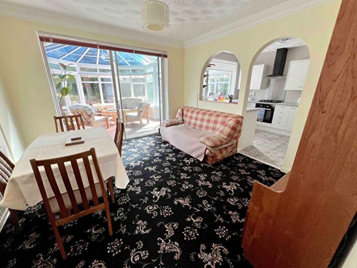 2 Bedroom Bungalow For Sale In Bolgoed Road, Pontarddulais, Swansea, SA4