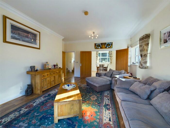 5 Bedroom Detached House For Sale In Lee Chapel Lane, Langdon Hills, Essex, SS16