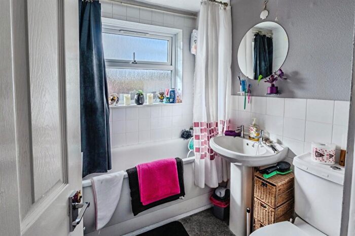 1 Bedroom Apartment For Sale In Clay Pit Piece, Saffron Walden, CB11