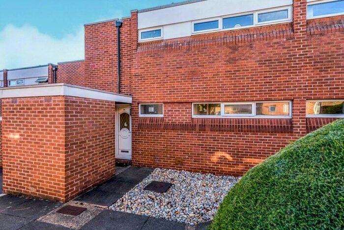 1 Bedroom Flat To Rent In Burns Road, Loughborough, LE11