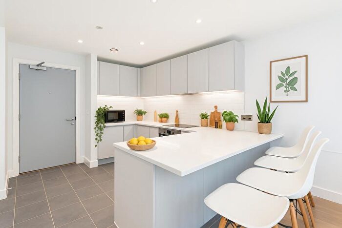 1 Bedroom Apartment To Rent In Block B :: Local Blackfriars, M3