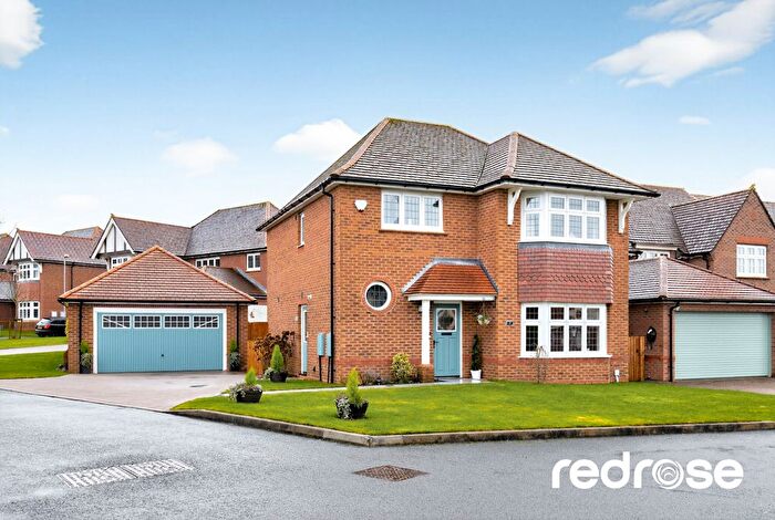 3 Bedroom Detached House For Sale In Poole Avenue, Buckshaw Village, PR7