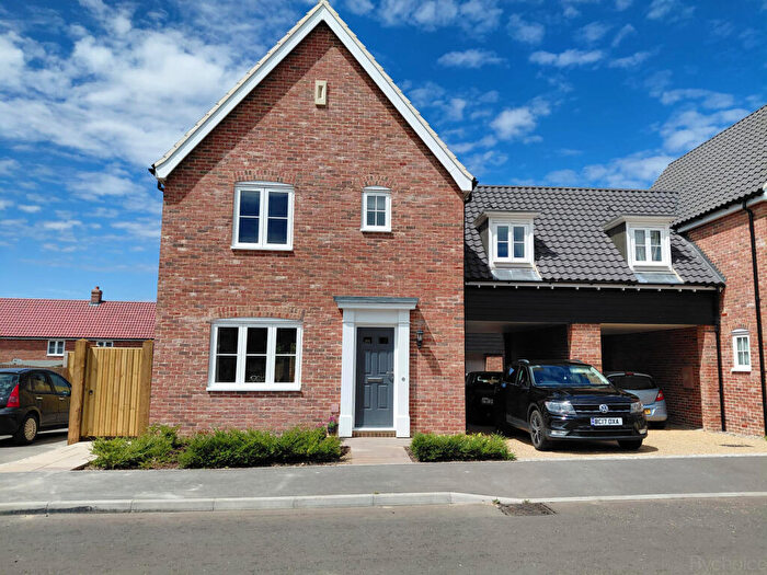 3 Bedroom Link Detached House For Sale In Ladywood Drive, Badwell Ash, IP31