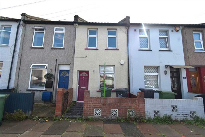 2 Bedroom Terraced House To Rent In Barham Road, Dartford, DA1