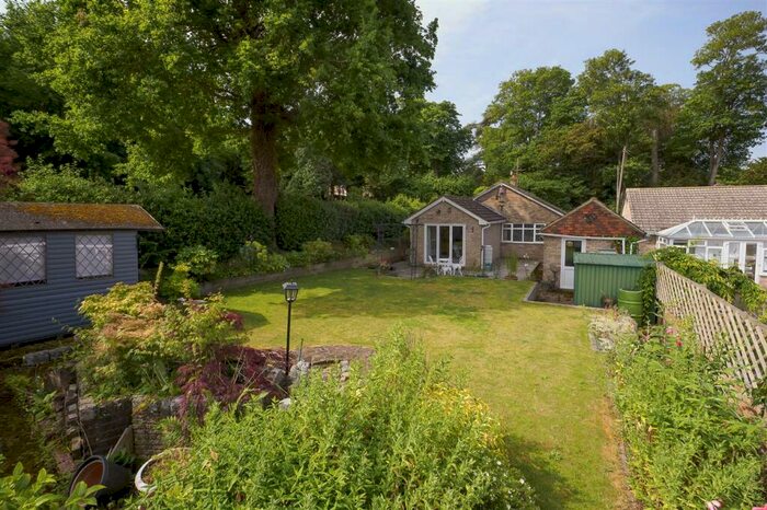 3 Bedroom Bungalow For Sale In Pelynt, Newnham Lane, Newnham, ME9