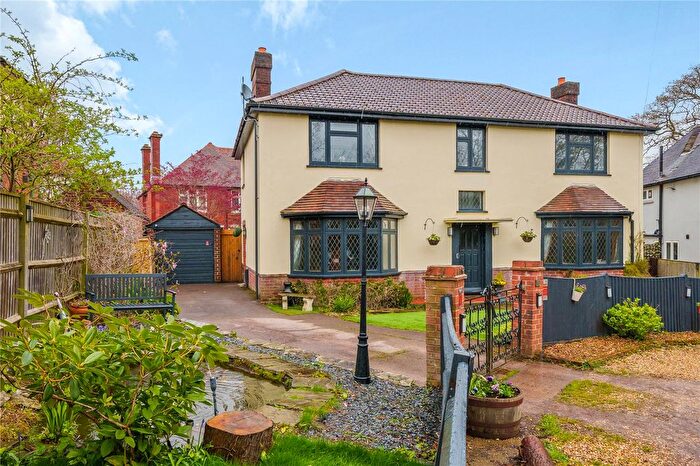 4 Bedroom Detached House For Sale In Oaklands Way, Bassett, Southampton, Hampshire, SO16